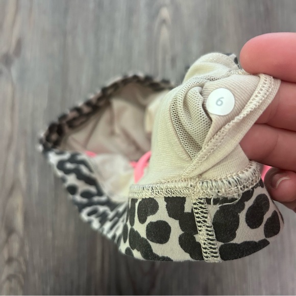 Lululemon Energy Bra size 6 - Picture 7 of 7